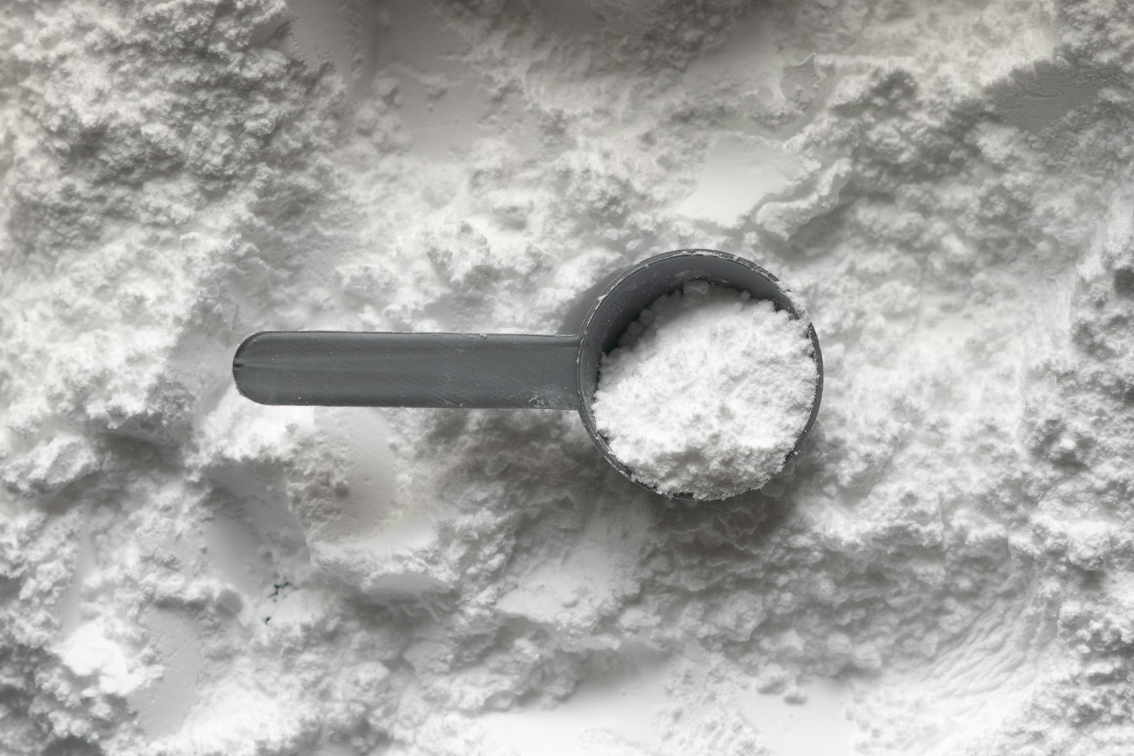 Creatine supplement and shaker for performance nutrition